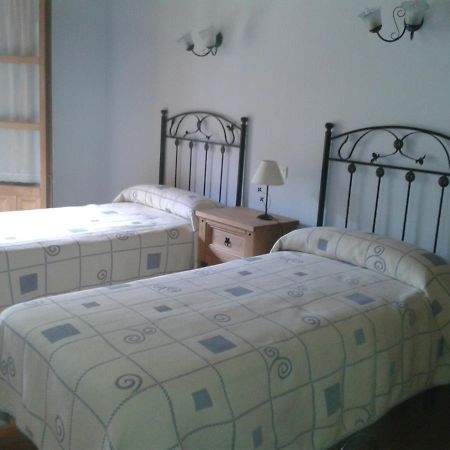 Viviendas Rurales Aldea De Dosamantes Pesaguero-La Parte エクステリア 写真